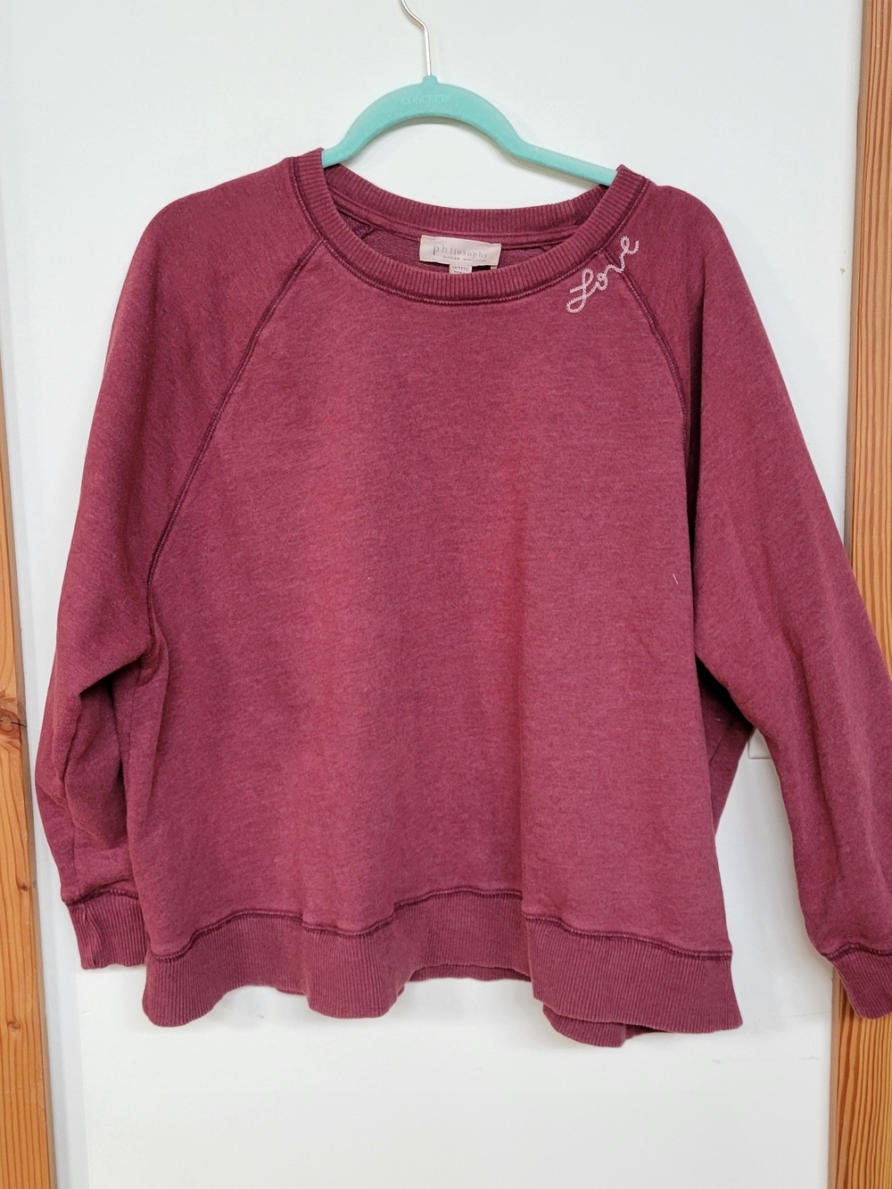 Philosophy Berry Crewneck Sweatshirt with 'Love' Embroidery